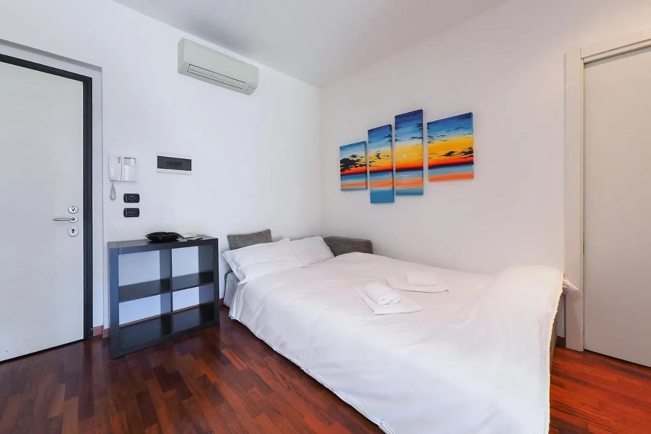 Appartamento PrimoPiano - Torelli Milano Italia